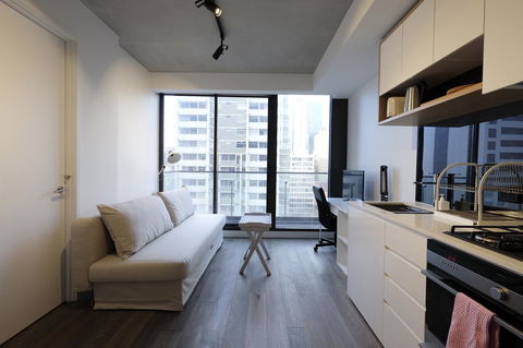 Mono Apartments On La Trobe Street - Flights 20