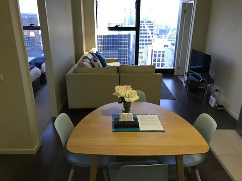 Winston Apartments - Flights 10