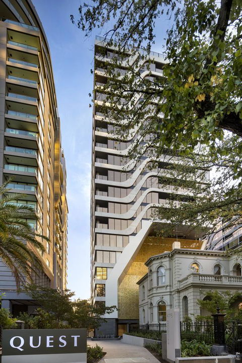 Quest St Kilda Road - Flights 0