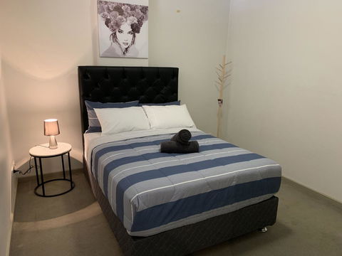 City Lifestyle Accommodation - Flights 6