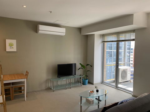 City Lifestyle Accommodation - Flights 7