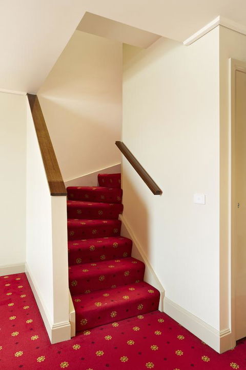 Grand Hotel Melbourne - Flights 30