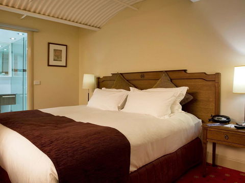 Grand Hotel Melbourne - Flights 36