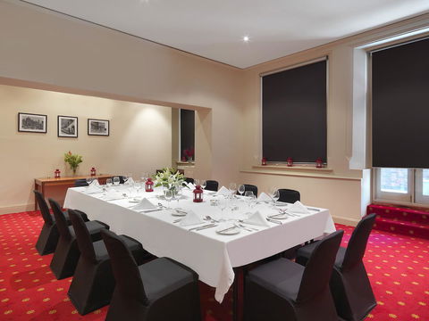 Grand Hotel Melbourne - Flights 33