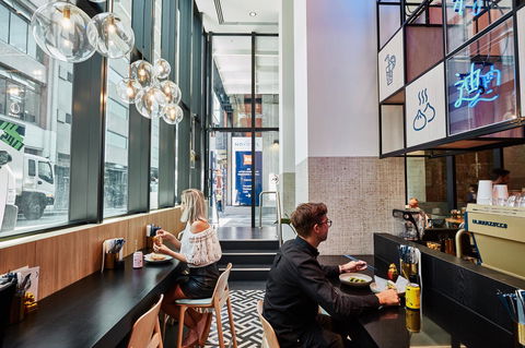 Ibis Melbourne Central - Flights 14