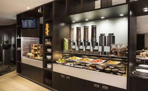 Holiday Inn Melbourne Airport, An IHG Hotel - Flights 20
