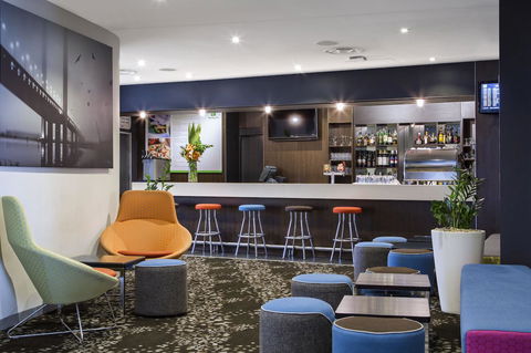 Holiday Inn Melbourne Airport, An IHG Hotel - Flights 3