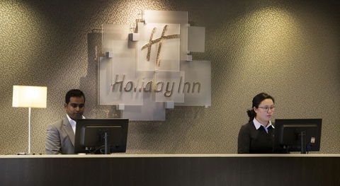 Holiday Inn Melbourne Airport, An IHG Hotel - Flights 18