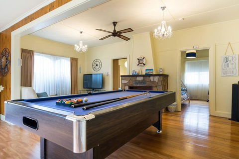 Nautique Beach House - Flights 4