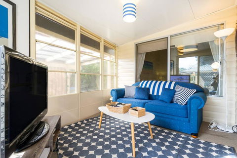 Nautique Beach House - Flights 12