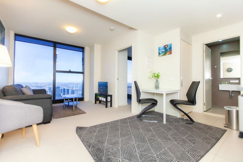 Melbourne SkyHigh Apartments - Flights 5