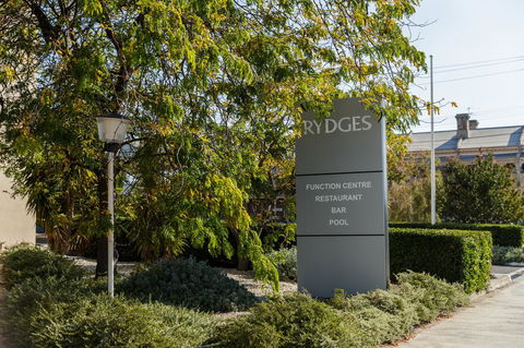 Rydges Geelong - Flights 10