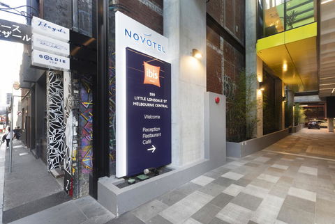 Novotel Melbourne Central - Flights 31
