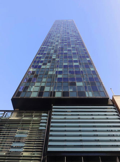 Novotel Melbourne Central - Flights 12