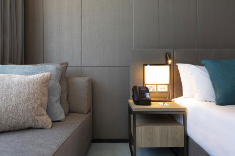 Novotel Melbourne Central - Flights 32