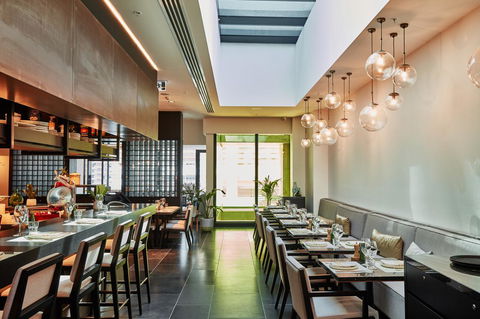 Novotel Melbourne Central - Flights 21