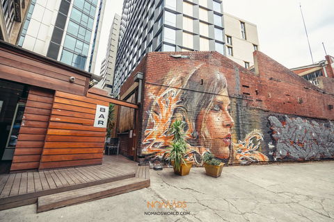 Nomads Melbourne Backpackers - Flights 8