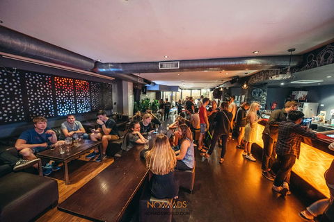 Nomads Melbourne Backpackers - Flights 14