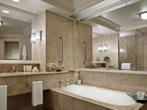 The Langham Melbourne - Flights 36