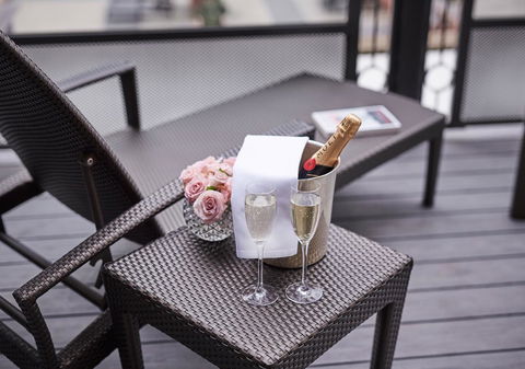 The Langham Melbourne - Flights 16