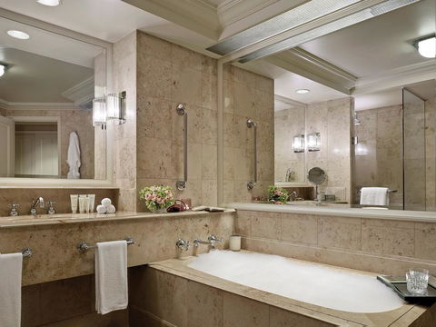The Langham Melbourne - Flights 19