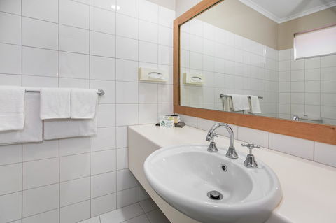 All Seasons Resort Hotel Bendigo - Flights 19
