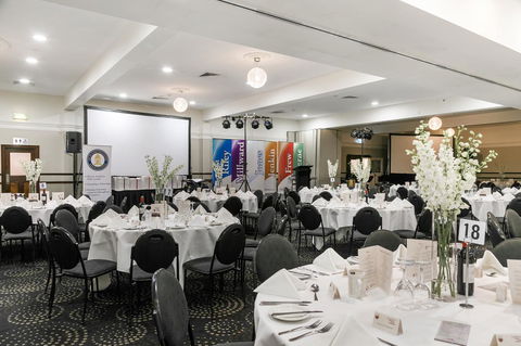 All Seasons Resort Hotel Bendigo - Flights 21