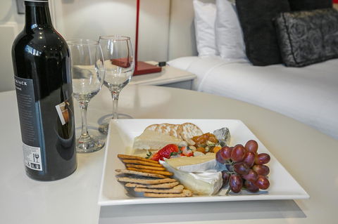 All Seasons Resort Hotel Bendigo - Flights 28