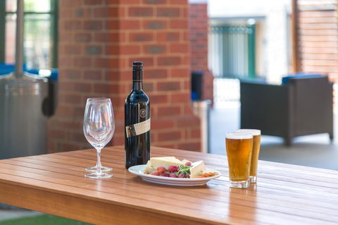 All Seasons Resort Hotel Bendigo - Flights 42