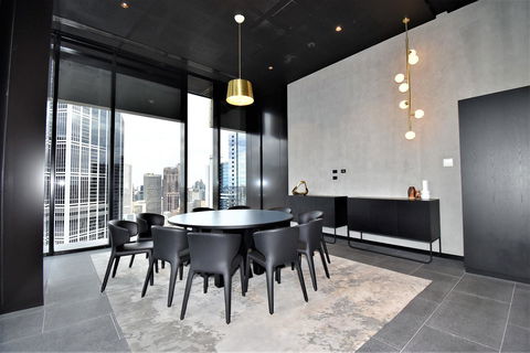 Melbourne Empire Apartments - Flights 6