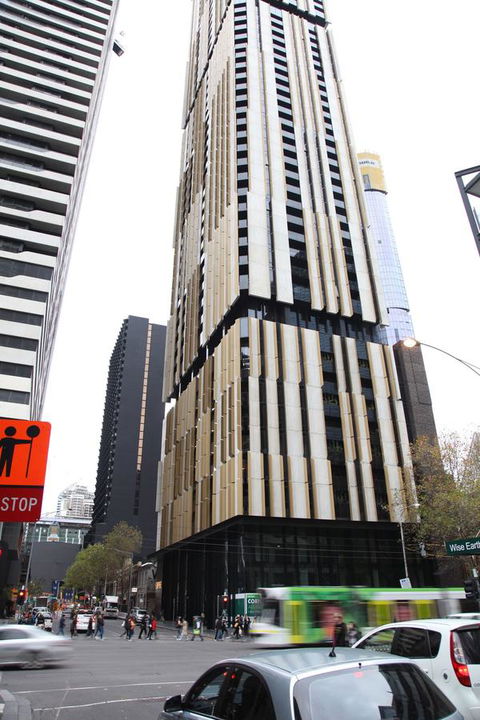 Melbourne Empire Apartments - Flights 0