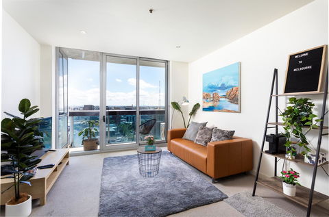 La Maison - Great View, Free Parking, Pool, Gym, Perfectly Located 2BR Apartment - Flights 8