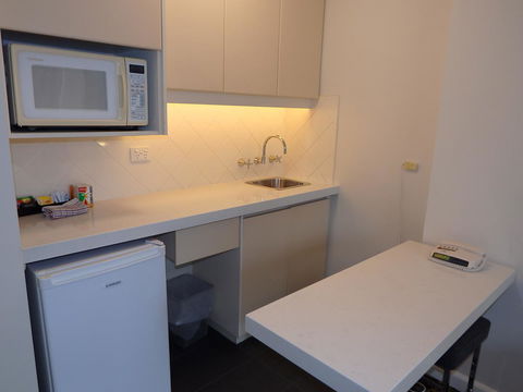 City Limits Hotel Apartments - Flights 19