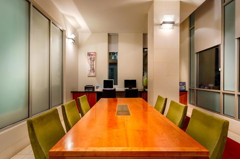 City Limits Hotel Apartments - Flights 25