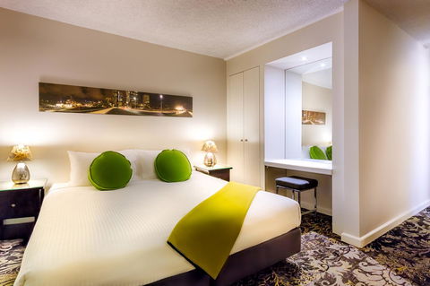 City Limits Hotel Apartments - Flights 5