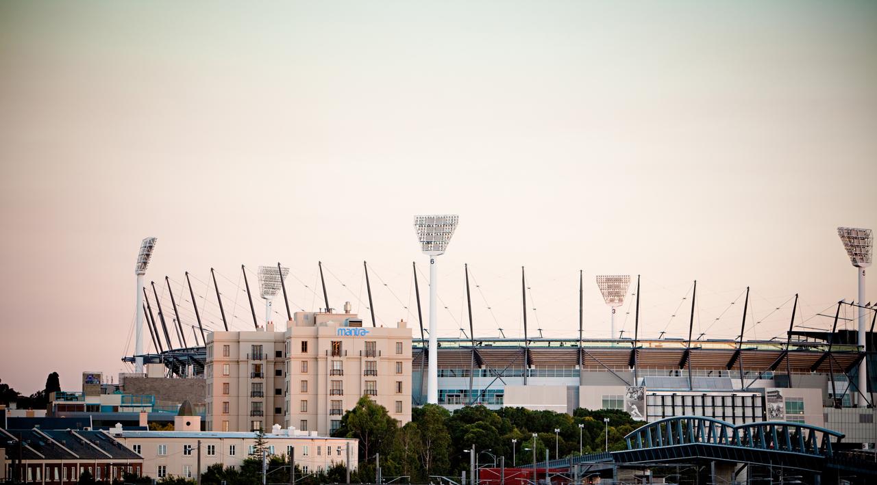East Melbourne VIC Flights