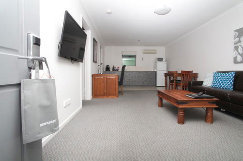 Quality Inn & Suites The Menzies - Flights 40