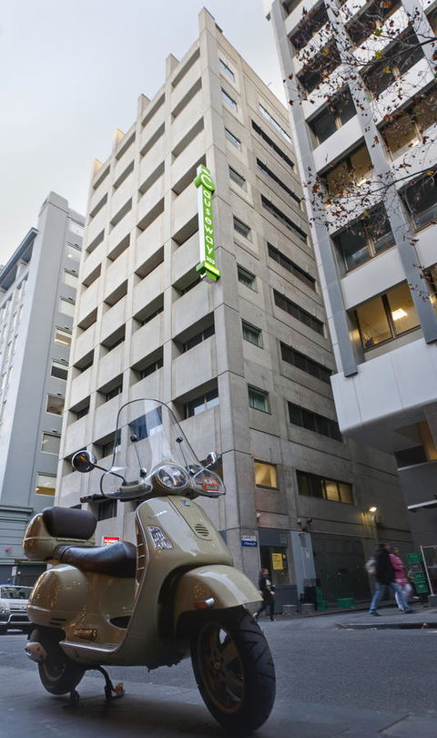 Causeway 353 Hotel - Flights 3