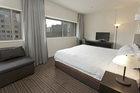 Causeway 353 Hotel - Flights 7