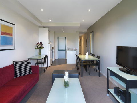 Adina Apartment Hotel St Kilda Melbourne - Flights 17