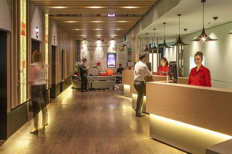 Ibis Melbourne Hotel And Apartments - Flights 21