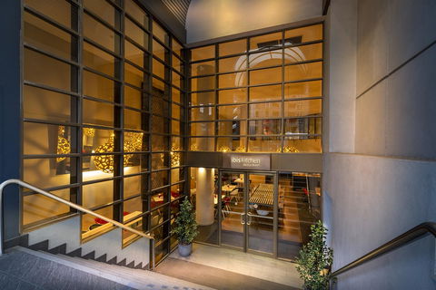 Ibis Melbourne Hotel And Apartments - Flights 24