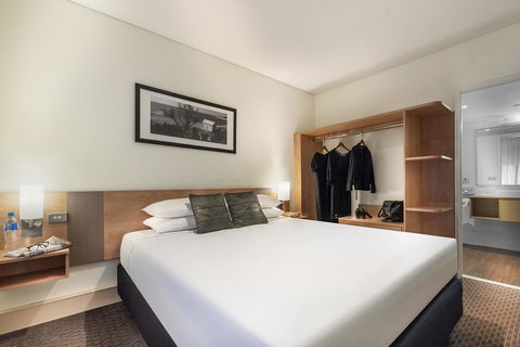 Ibis Melbourne Hotel And Apartments - Flights 17