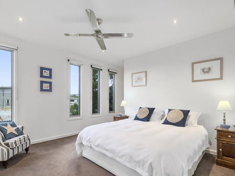 Aireys Ocean View - Flights 7