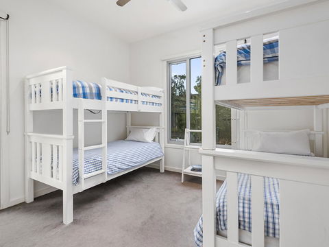 Aireys Ocean View - Flights 13