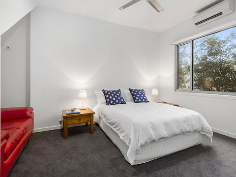 Aireys Ocean View - Flights 8