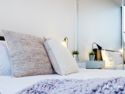 LittleStay Alessi - 2 Bedroom Aptm - Flights 7
