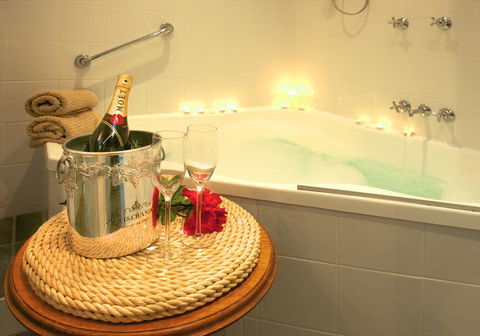 Sorrento Beach Motel - Flights 4