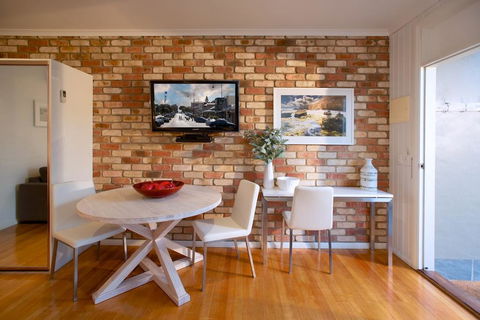 Sorrento Beach Motel - Flights 5