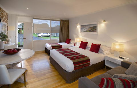 Sorrento Beach Motel - Flights 17